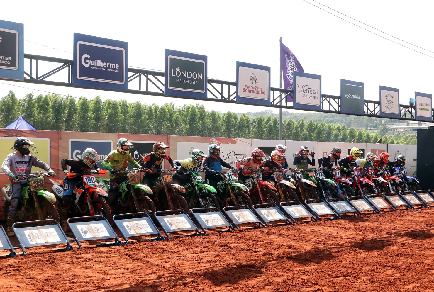 Imagem SALTO DEL GUAIRÁ/PY - trouxe novos vencedores ao Brasileiro de Velocross 2023