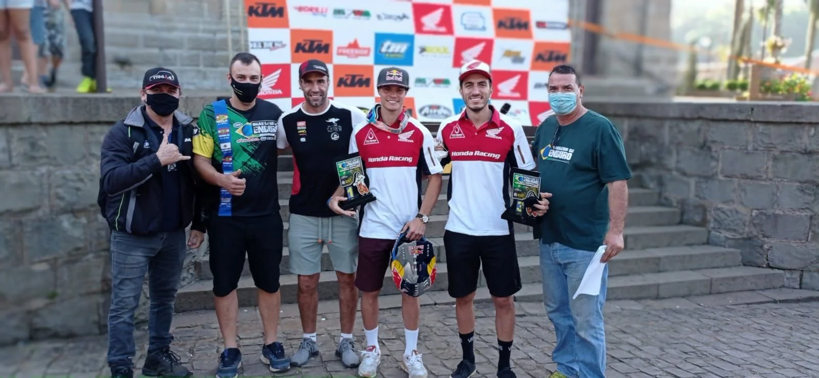 Imagem Chão liso, pedras e raízes marcam trilhas de Nova Bréscia (RS) pelo Brasileiro de Enduro