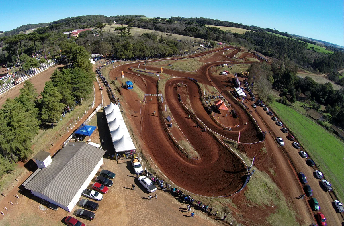 Imagem TAPEJARA/RS - Comemorando 68 anos em agosto, realizara duas etapas, uma do Velocross e outra do Motocross Gaúcho.