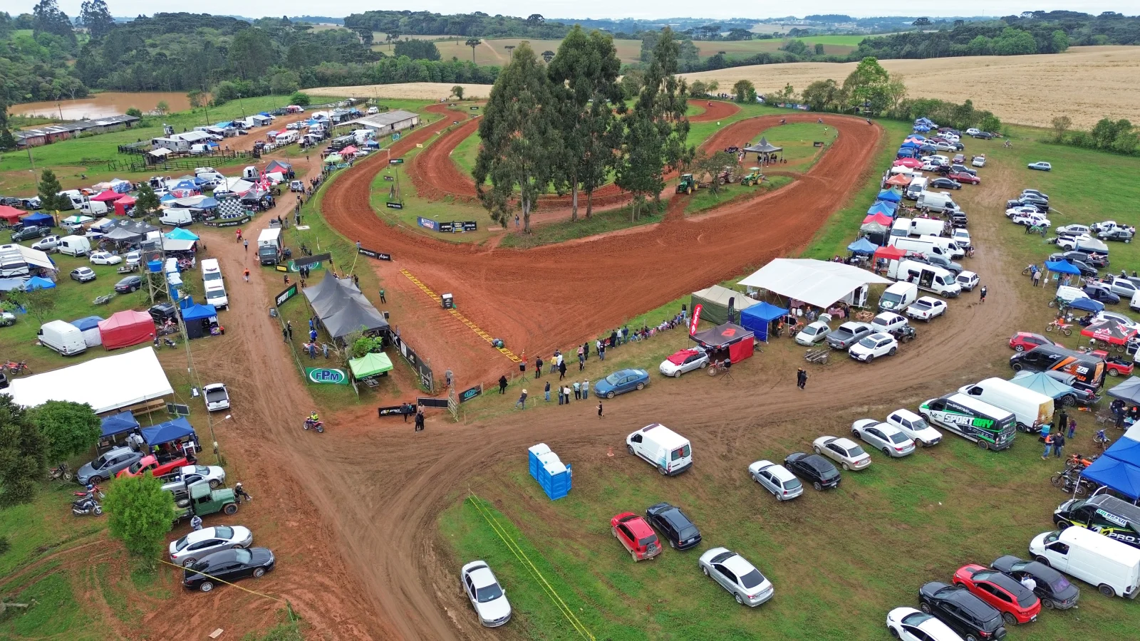 Imagem BRASILEIRO DE VELOCROSS - Disputas acirradas e provas eletrizantes em Contenda/PR