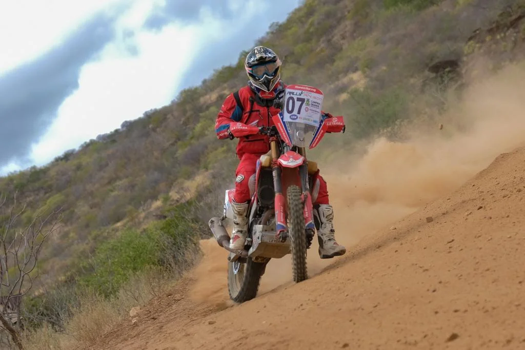 Imagem Gregório Caselani fecha Rally RN 1500 no top5 e acelera pro Sertões