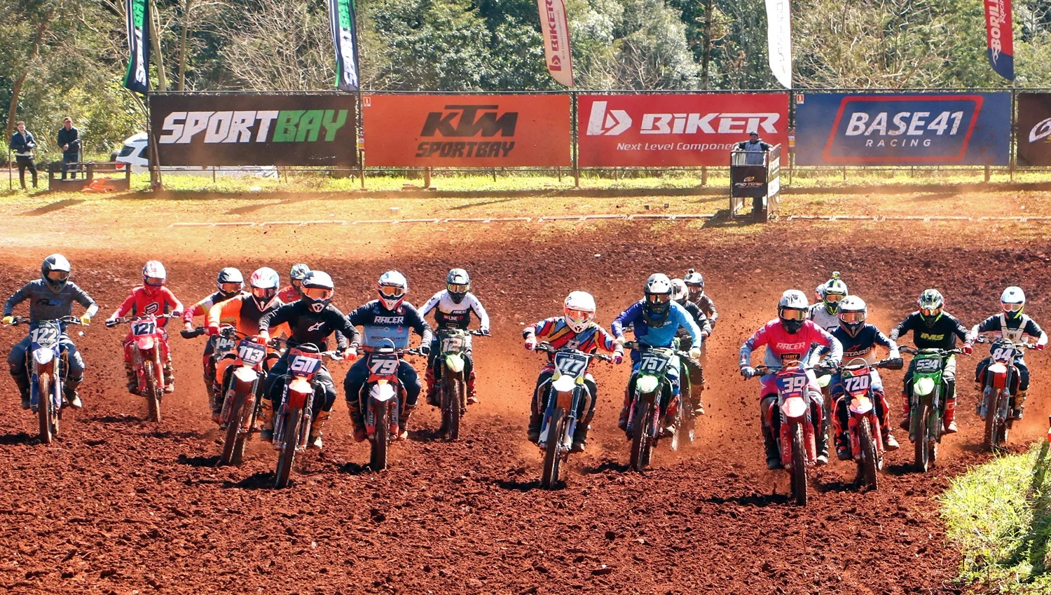 Imagem Bom público e belas disputas no Gaúcho de Velocross em Tapejara RS