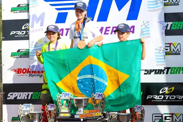 Imagem FGM e Zanela Eventos contribuem com a realização da Copa Latino-Americana de Minicross e Enzo Wiebbelling representa o estado com um P2 na categoria 50cc