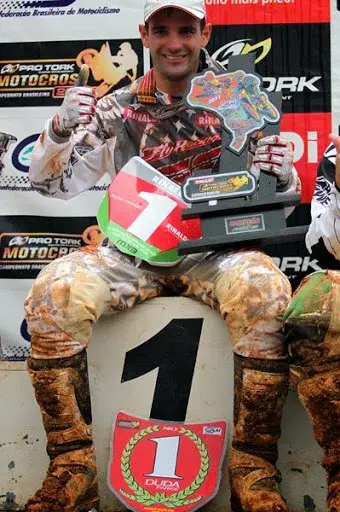 Imagem Piloto Duda 292 Parise: Do heptadecacampeonato estadual ao Motocross das Nações